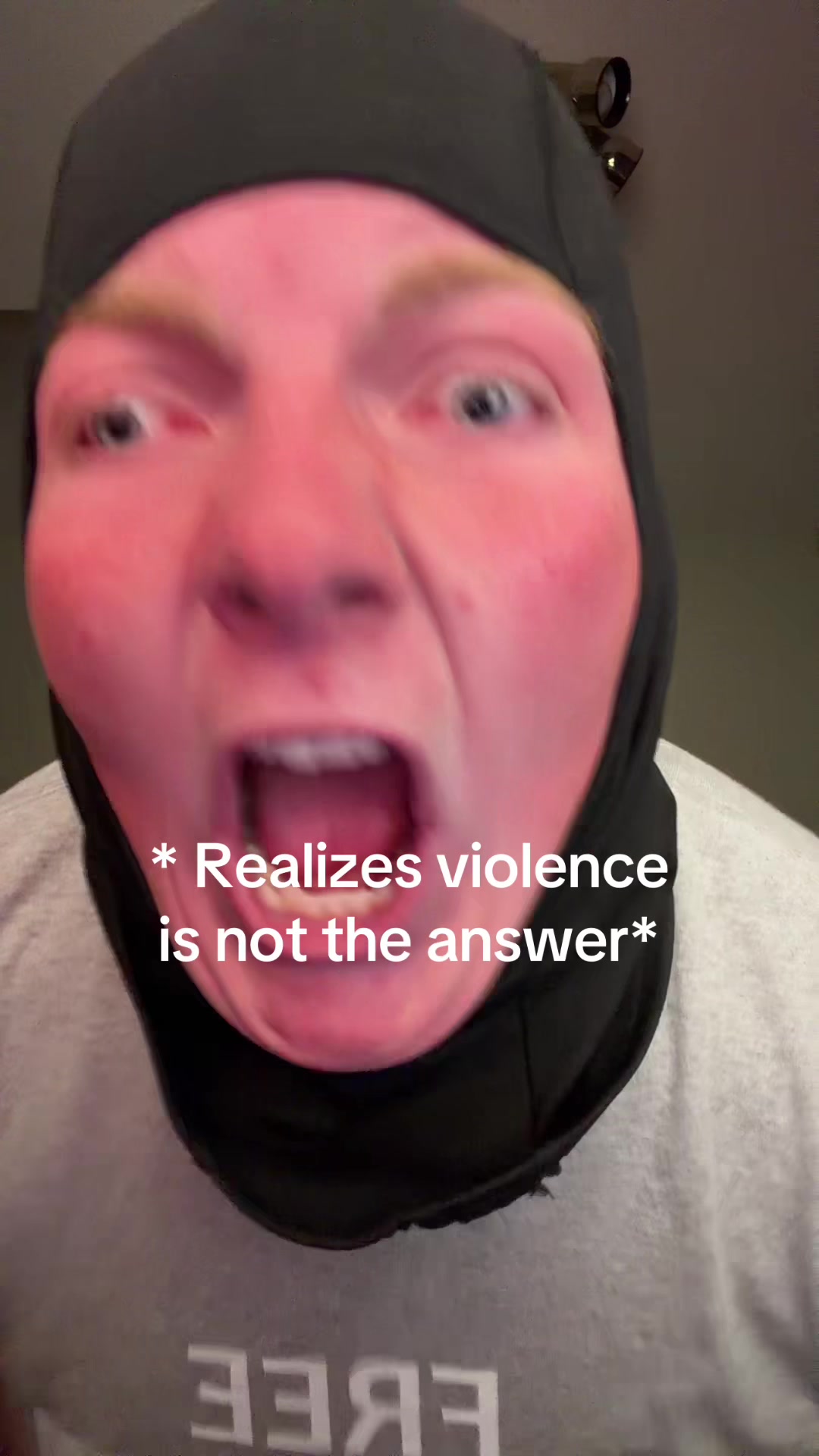 @FreakyAhCousin