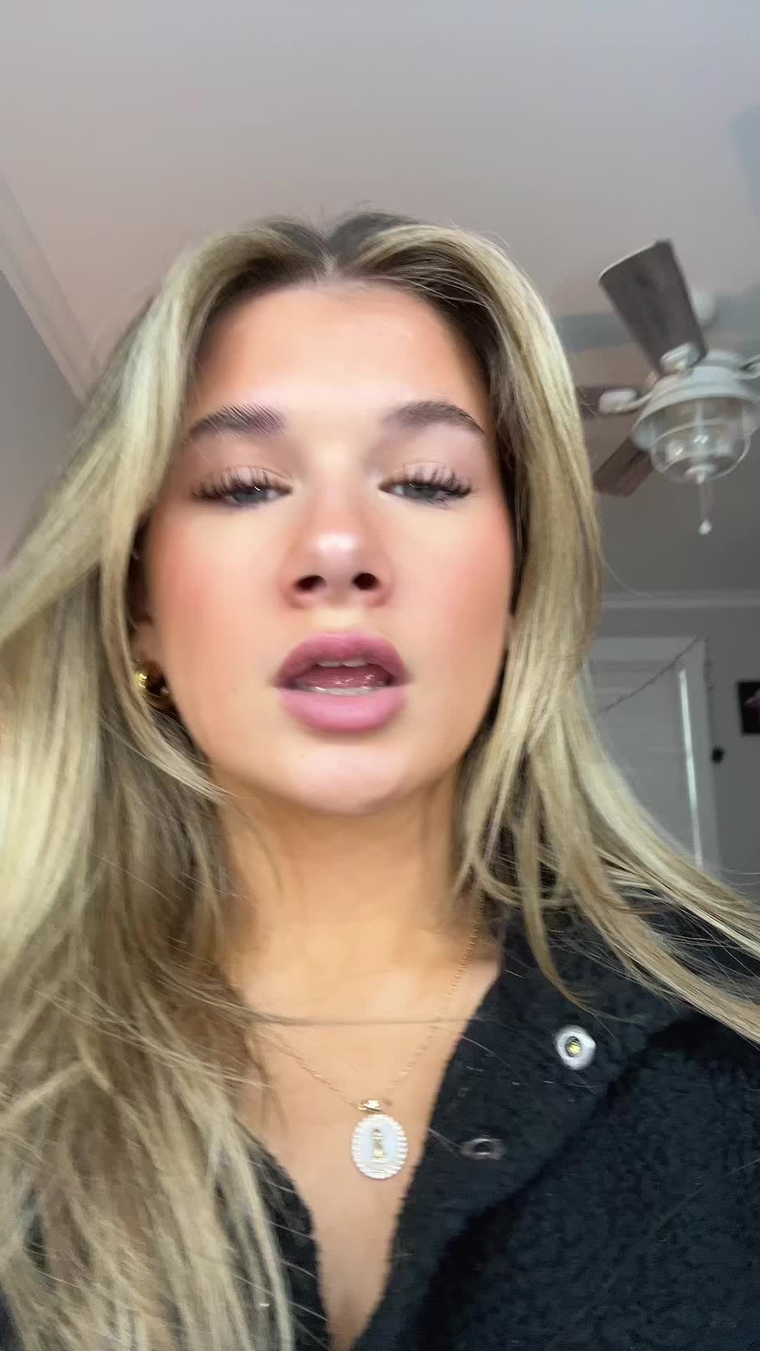 @😻❤️&zwj;🔥🔥🥰🫶😘😝🫠💗