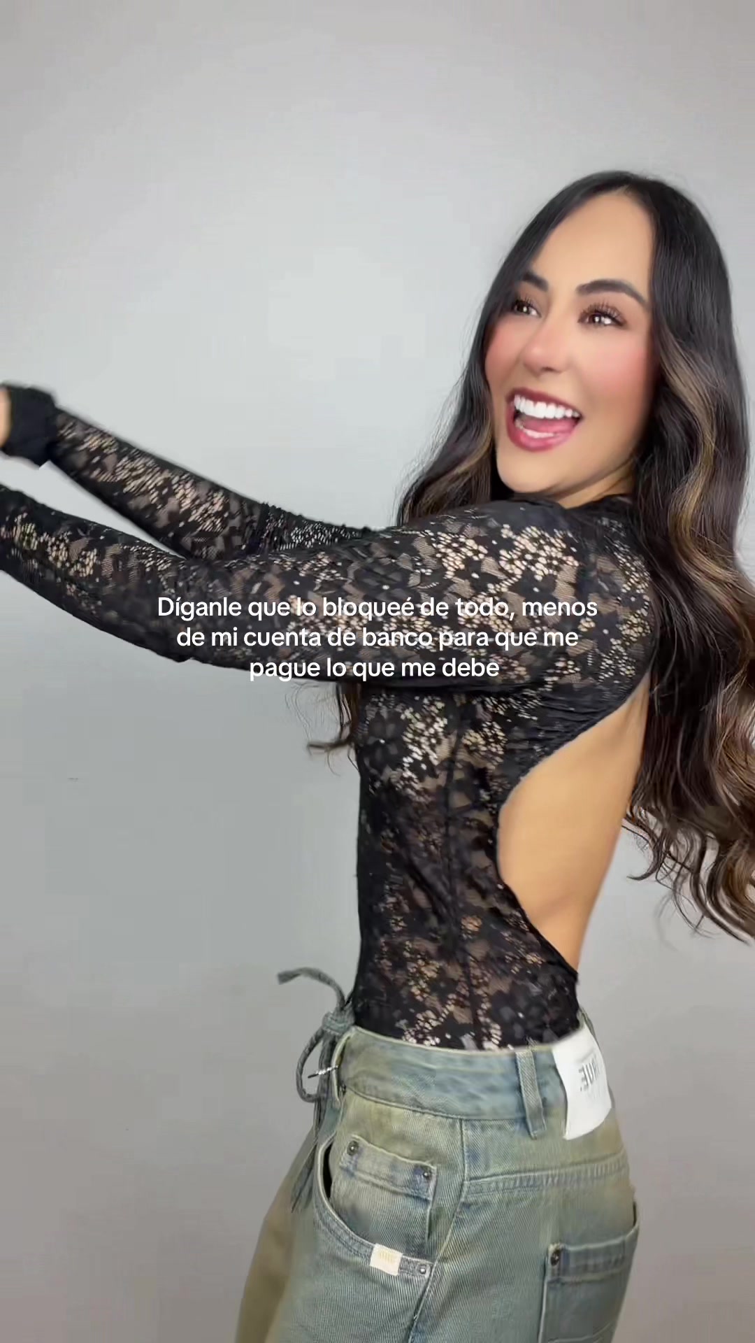 @Adriana González