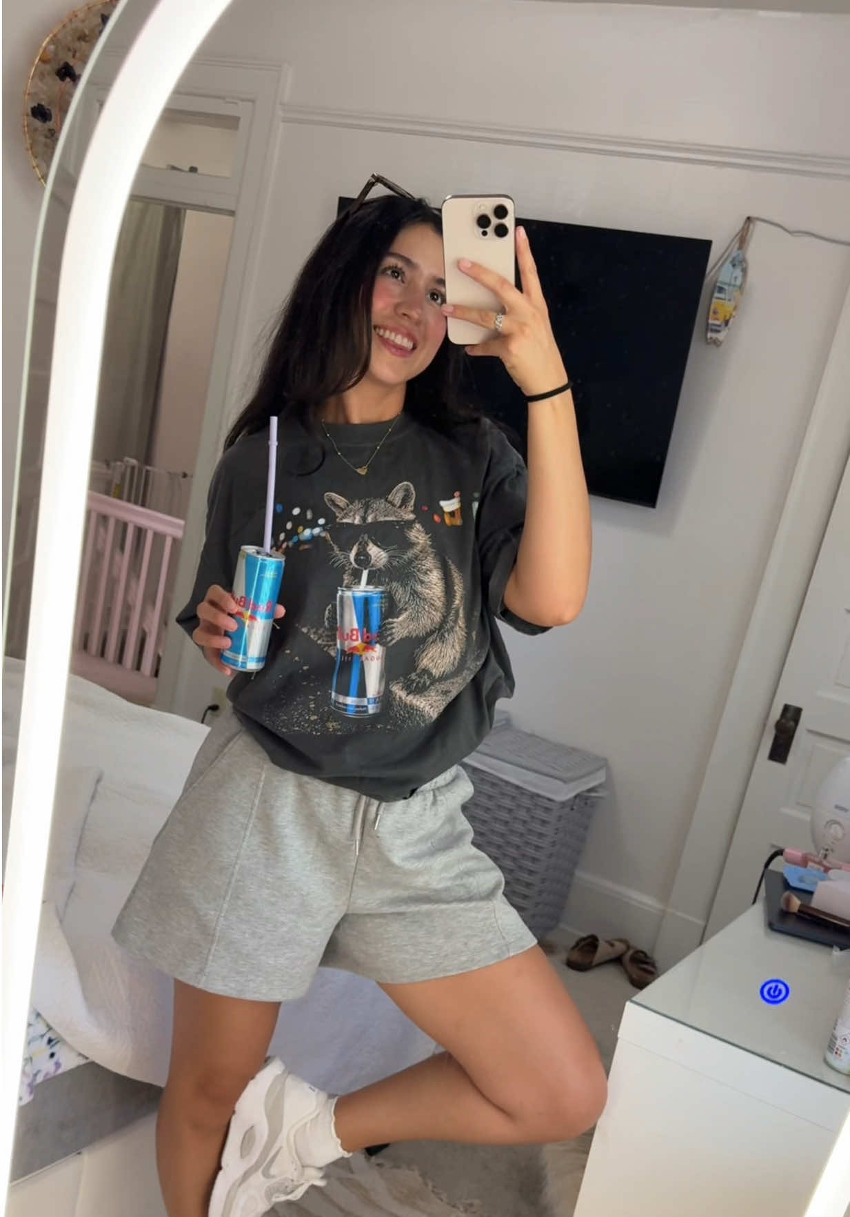 @ᒪIᒪᒪIᗩᑎ ᗷOᑎIᒪᒪᗩ.🦒