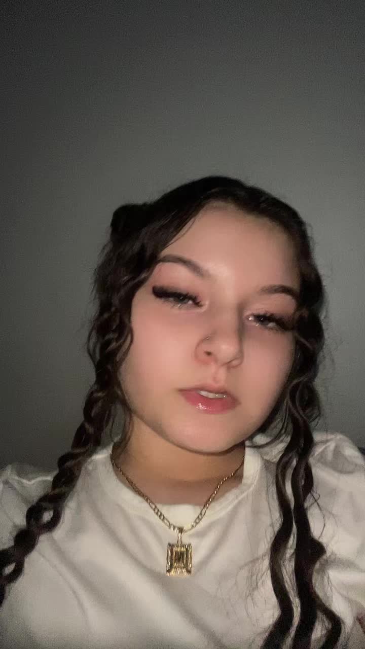 @Mia .🦋