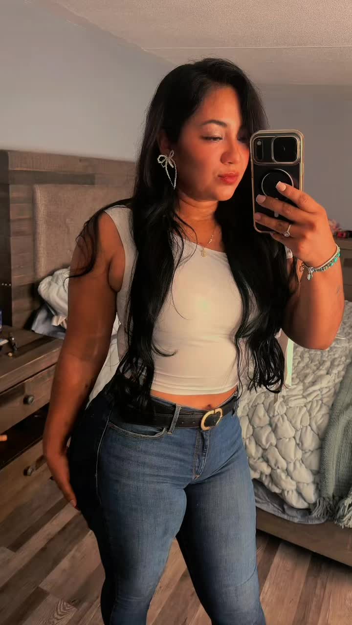 @Adriana Lucero 🌷