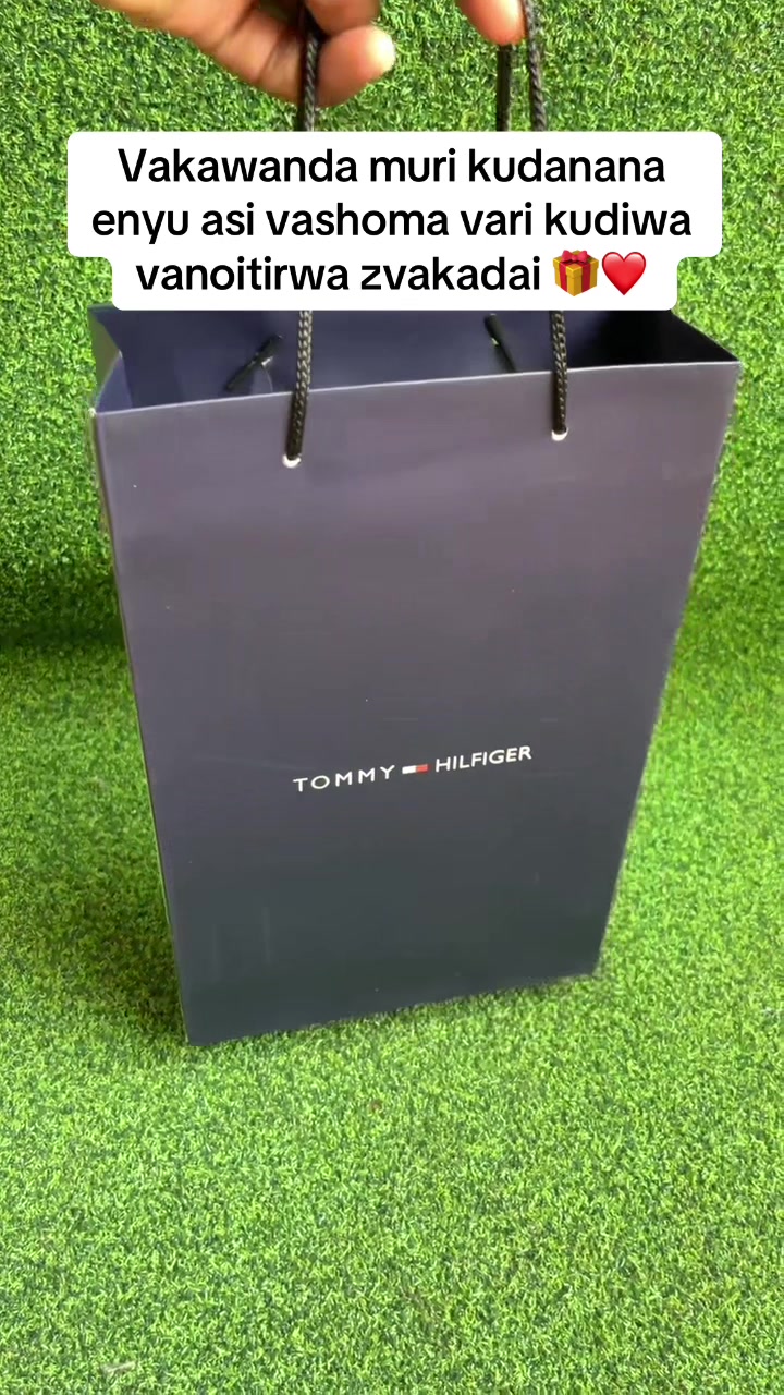 @Spoilers paradise gift shop