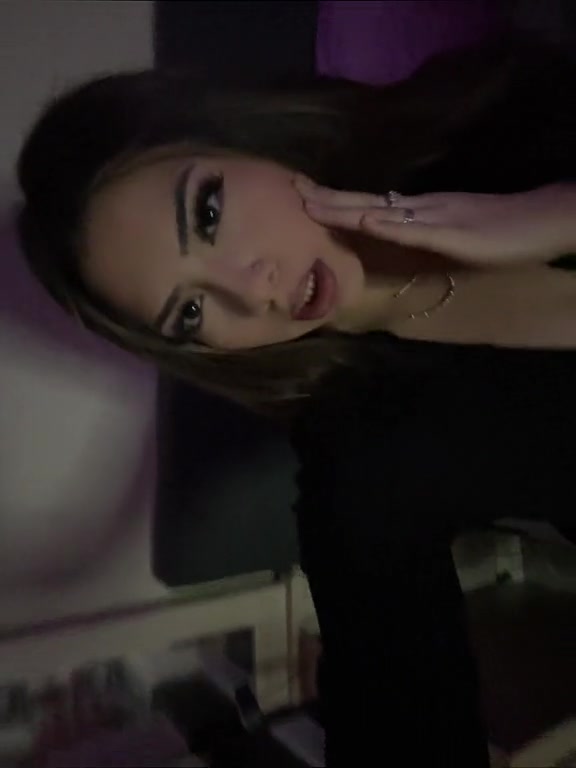 @ℳ𝒶𝓀𝒶𝓎𝓁𝒶ঞ