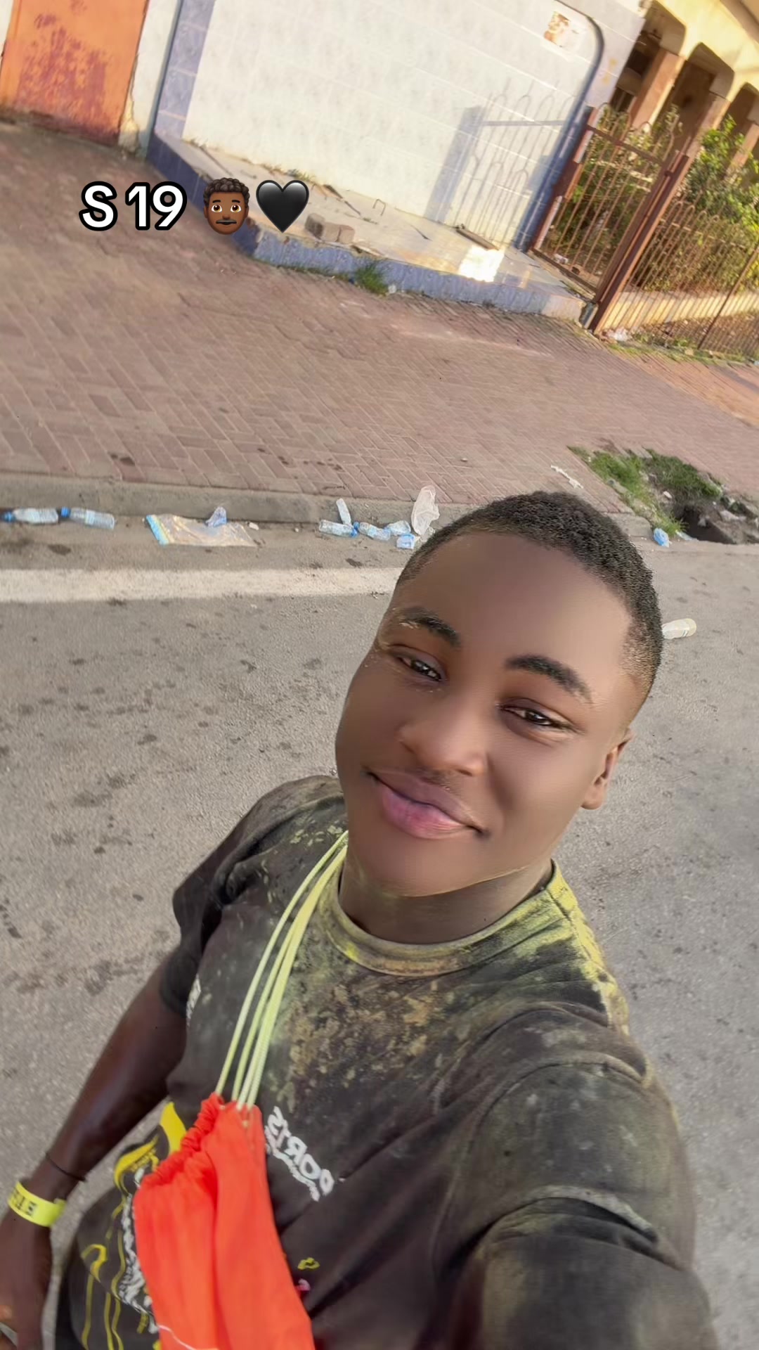 @S 19 👨🏾🦱🖤