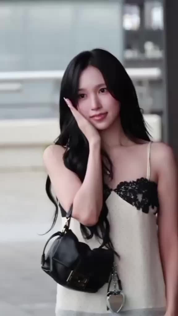 @ONCE REVELUV