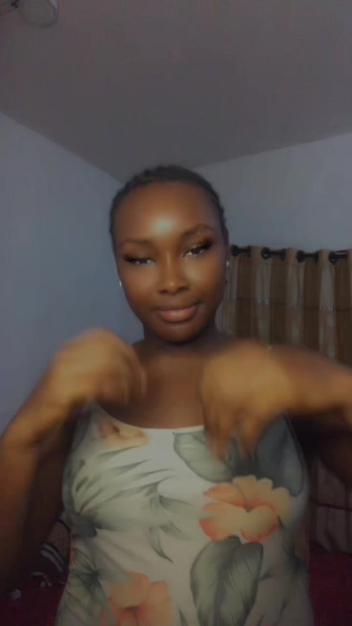 @Ella💖🌹