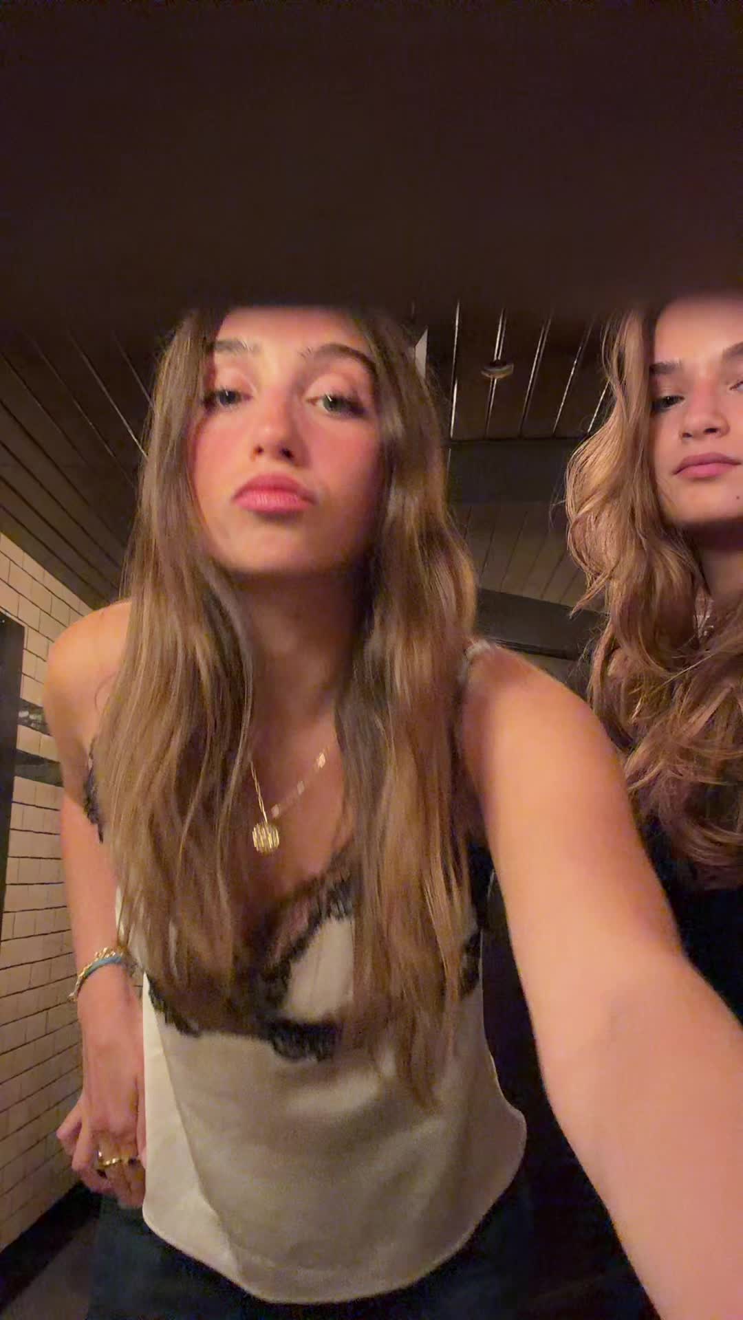 @Sammie Ray🐣