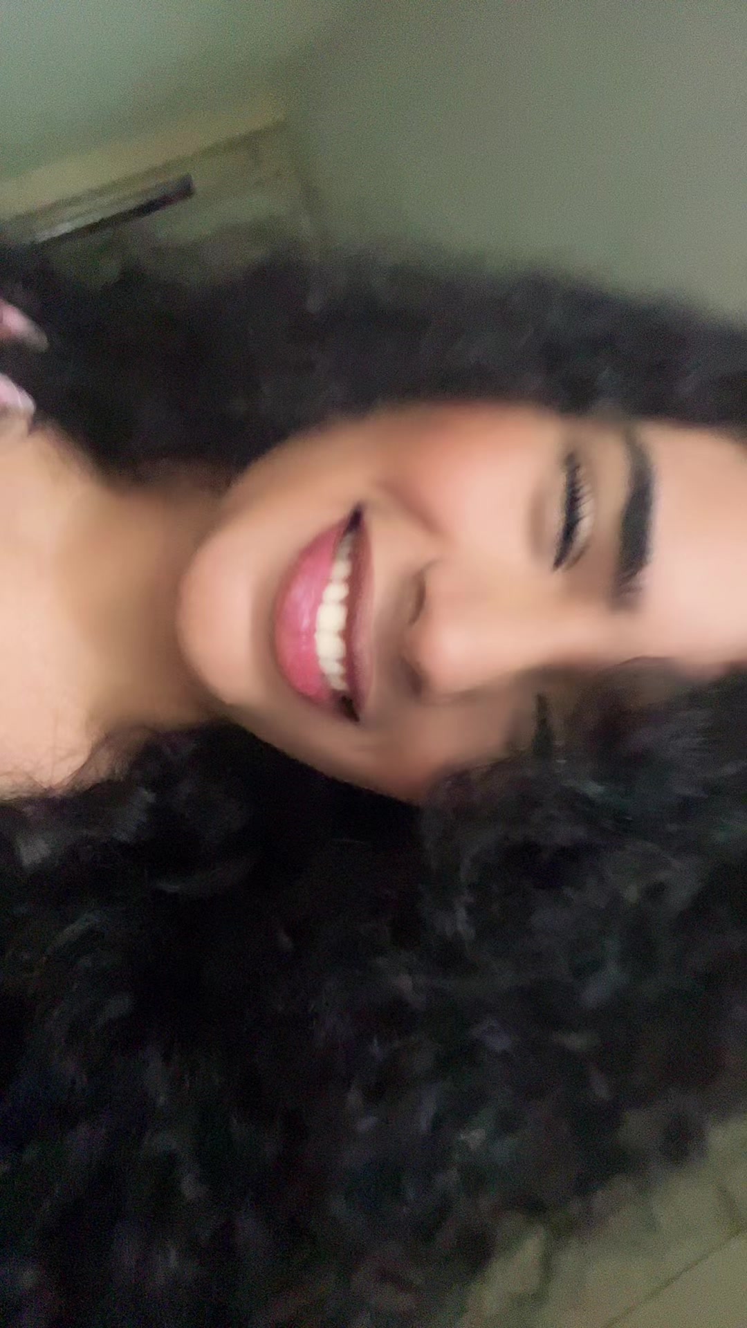 @adrielle_paz