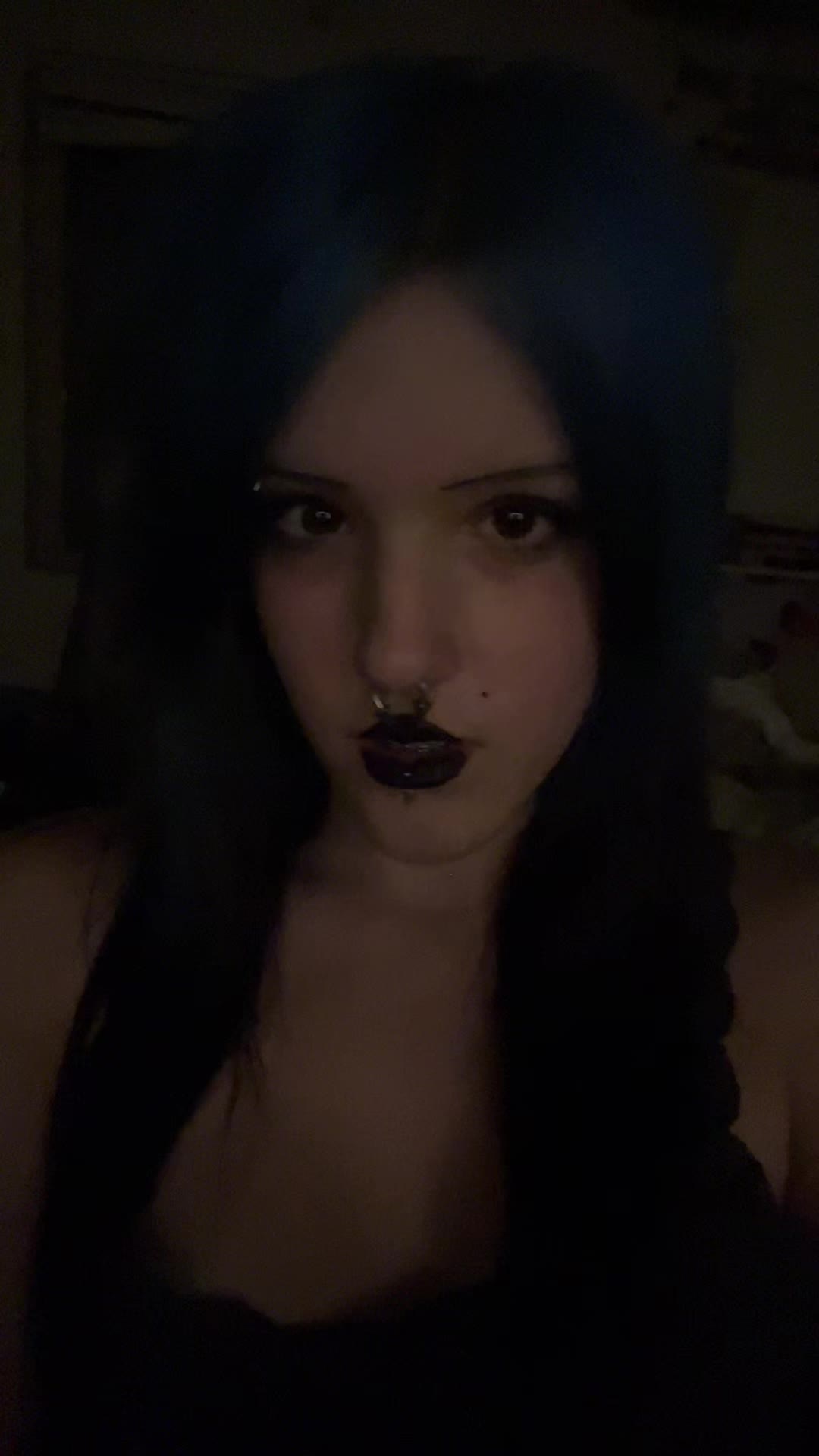 @𐕣 åerie🦄
