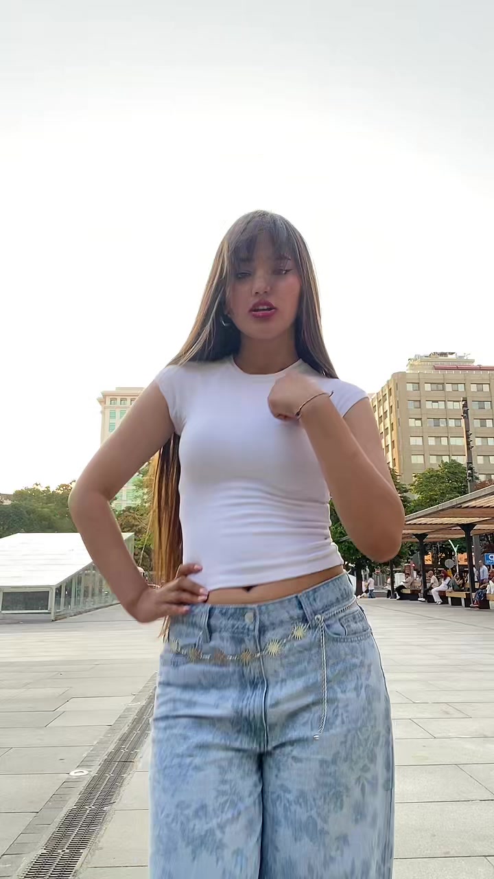 @Lale Bayryyeva