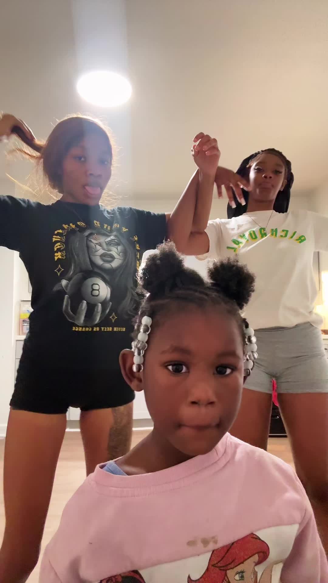 @Mz.RedBone 🖤