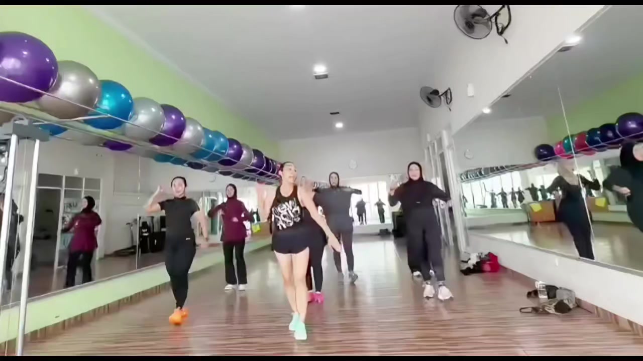 @nonicrere