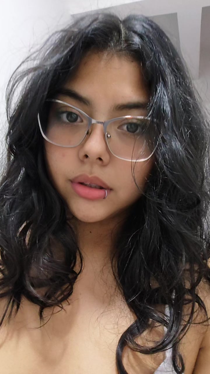 @Bella