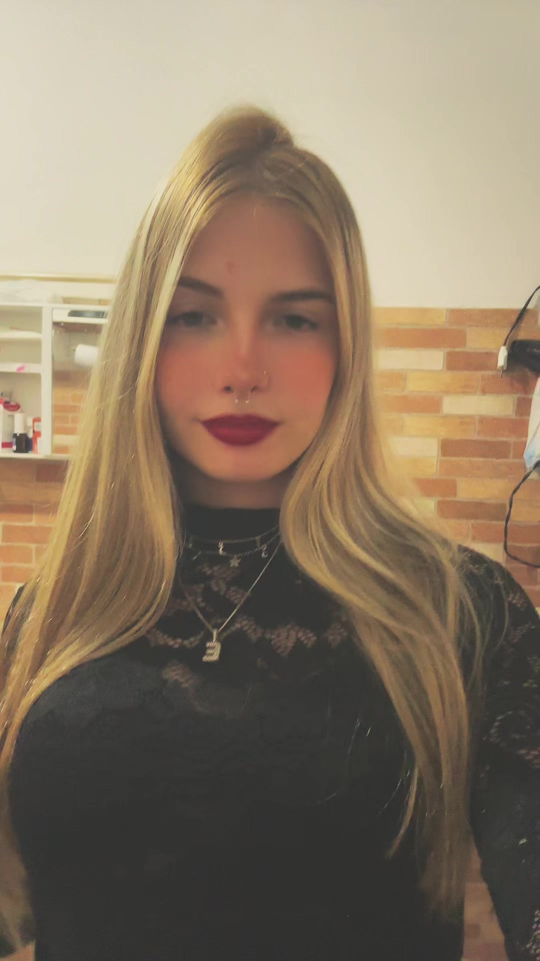 @Emillymazioli