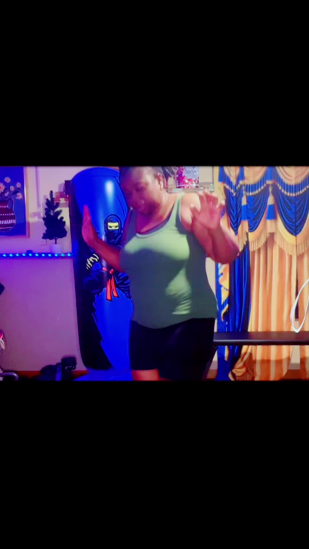 @delalivonoo