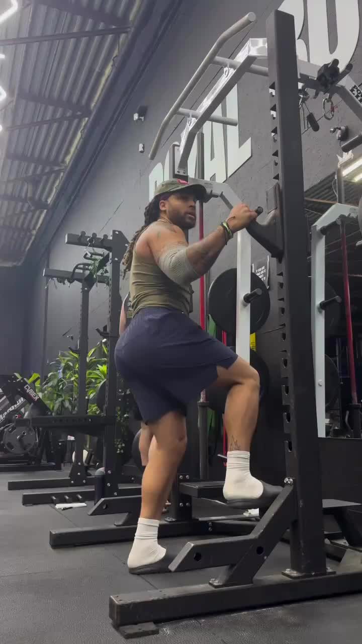 @fitnessglutes