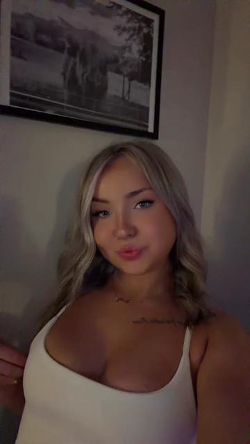 @Jade 🤍🫧