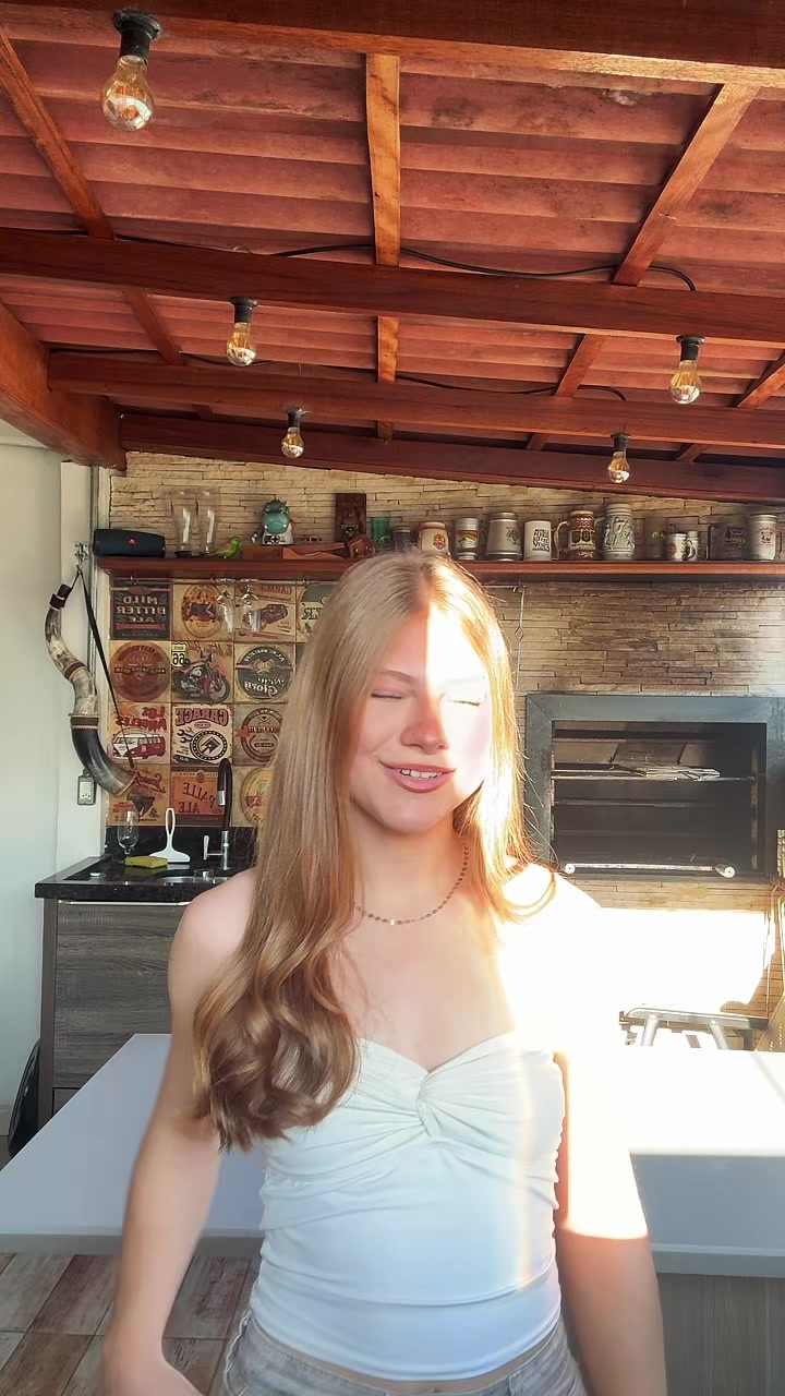 @⚢
