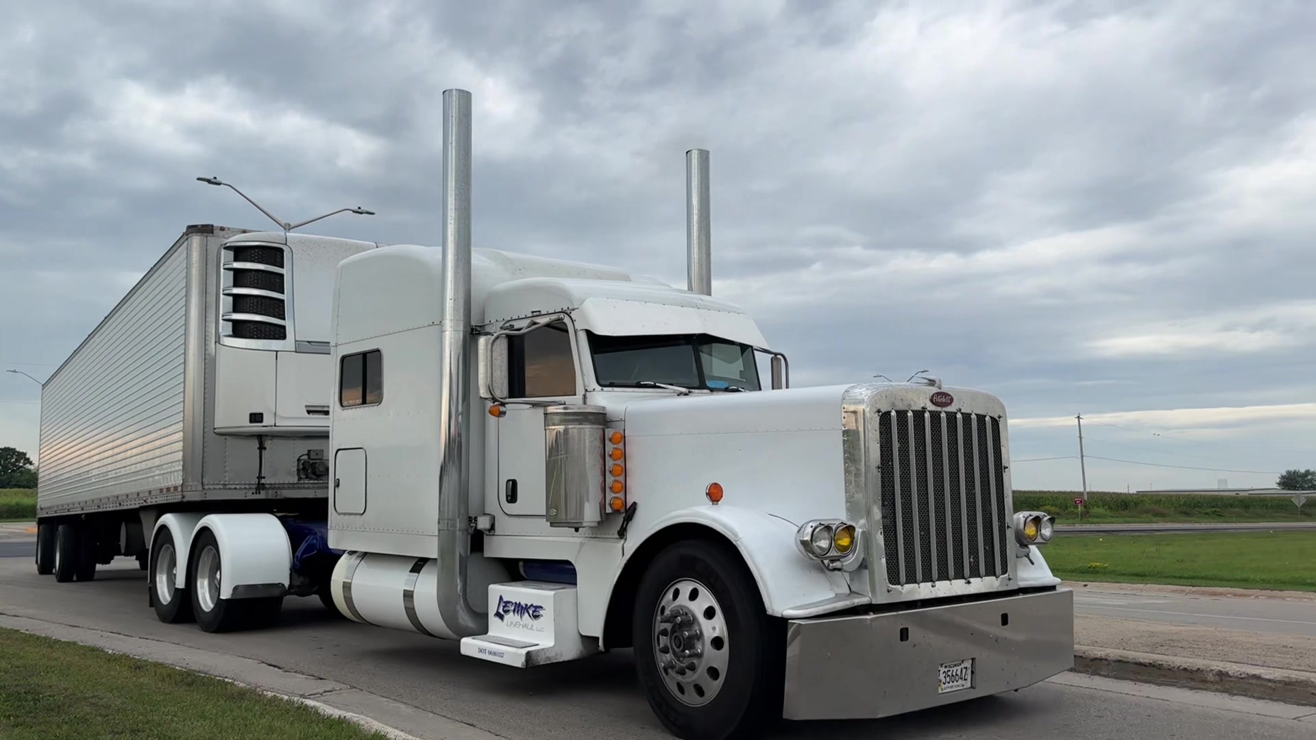 @WiscoBigRigs
