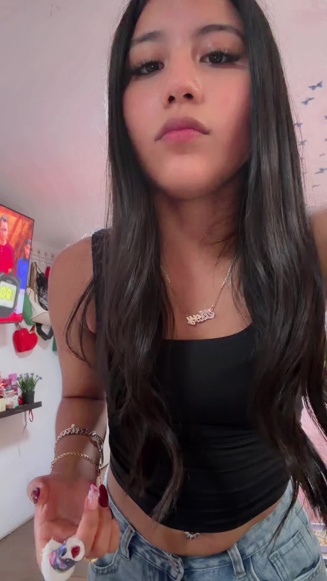 @khgvbhhcv