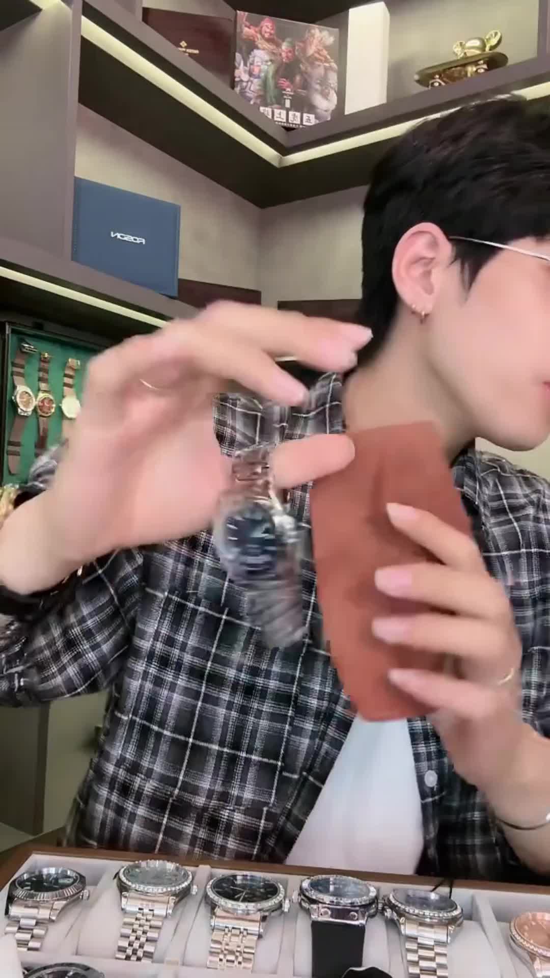 @Doãn Gia Tân