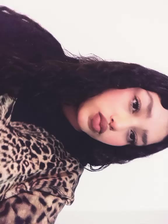 @🧟♀️.