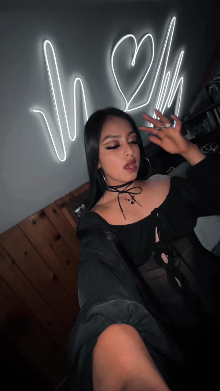 @𝐄𝐧𝐬𝐲