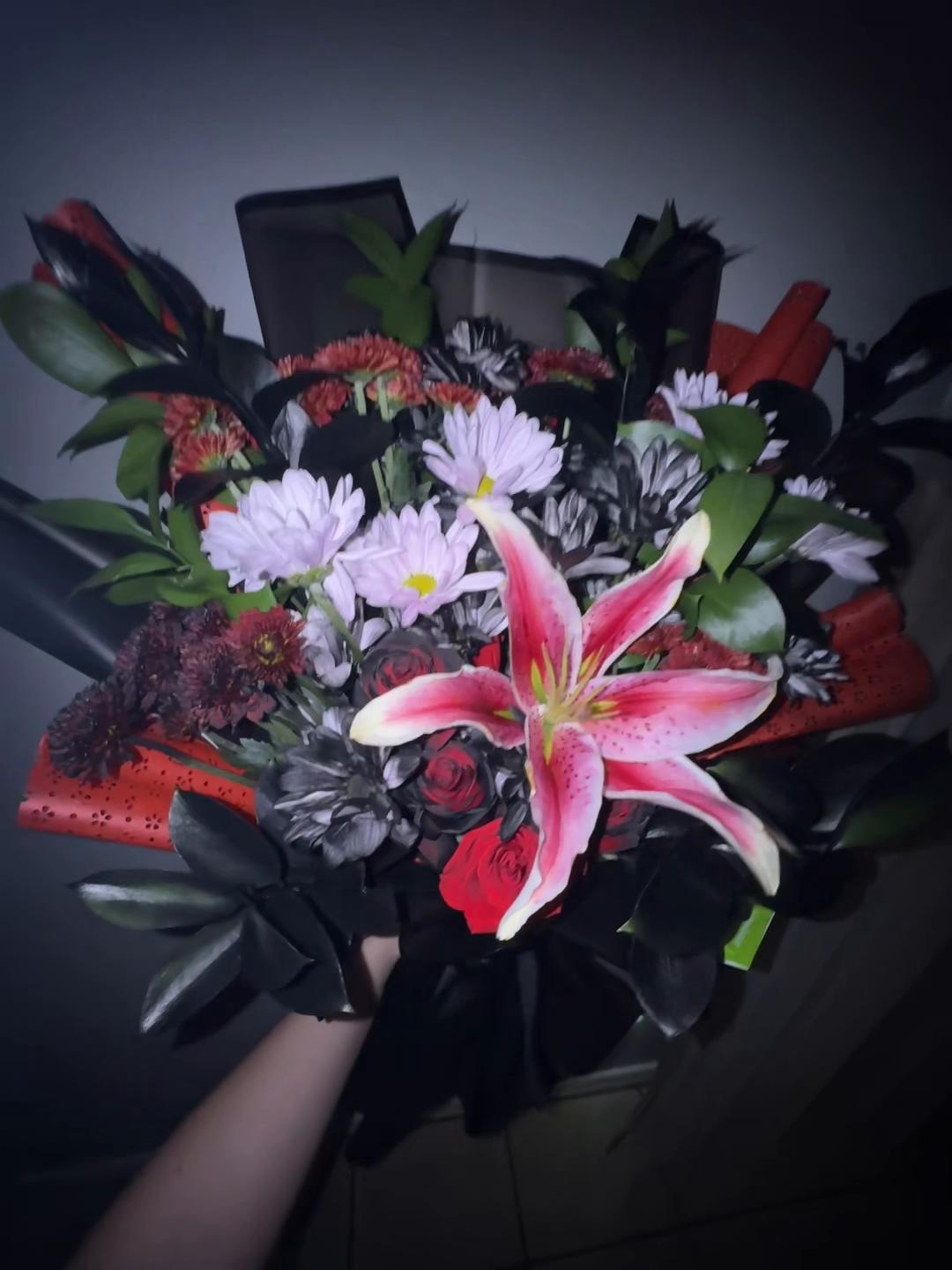 @mzartofbloom_florist