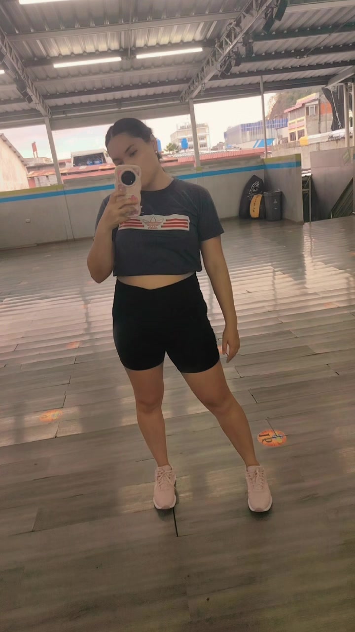 @Gabriela Isa