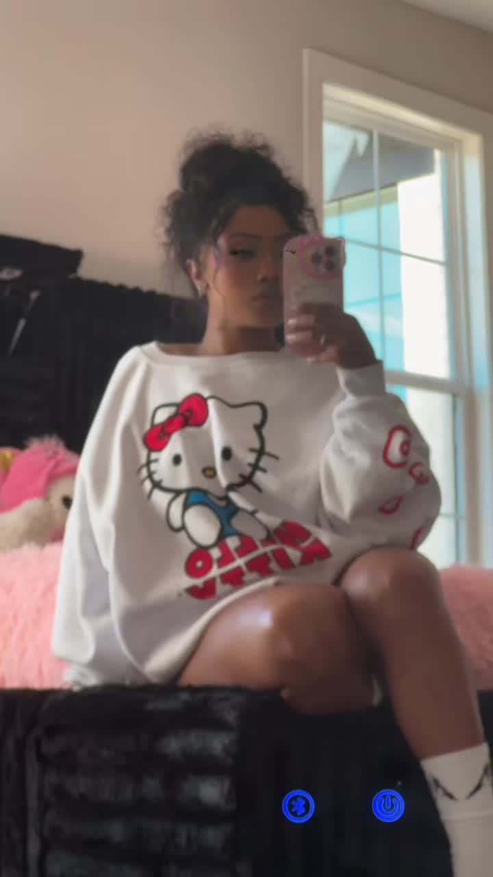@MieshaRoe