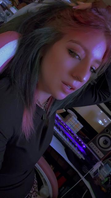 @•🦋KELLY🦋•