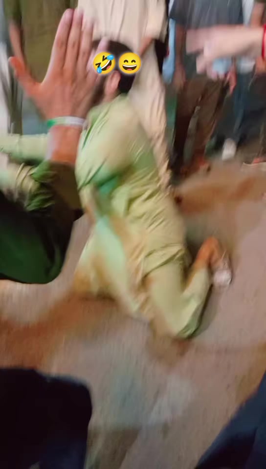 @BUTT BRO🐊ʕ&acute;&bull;ᴥ&bull;`ʔ
