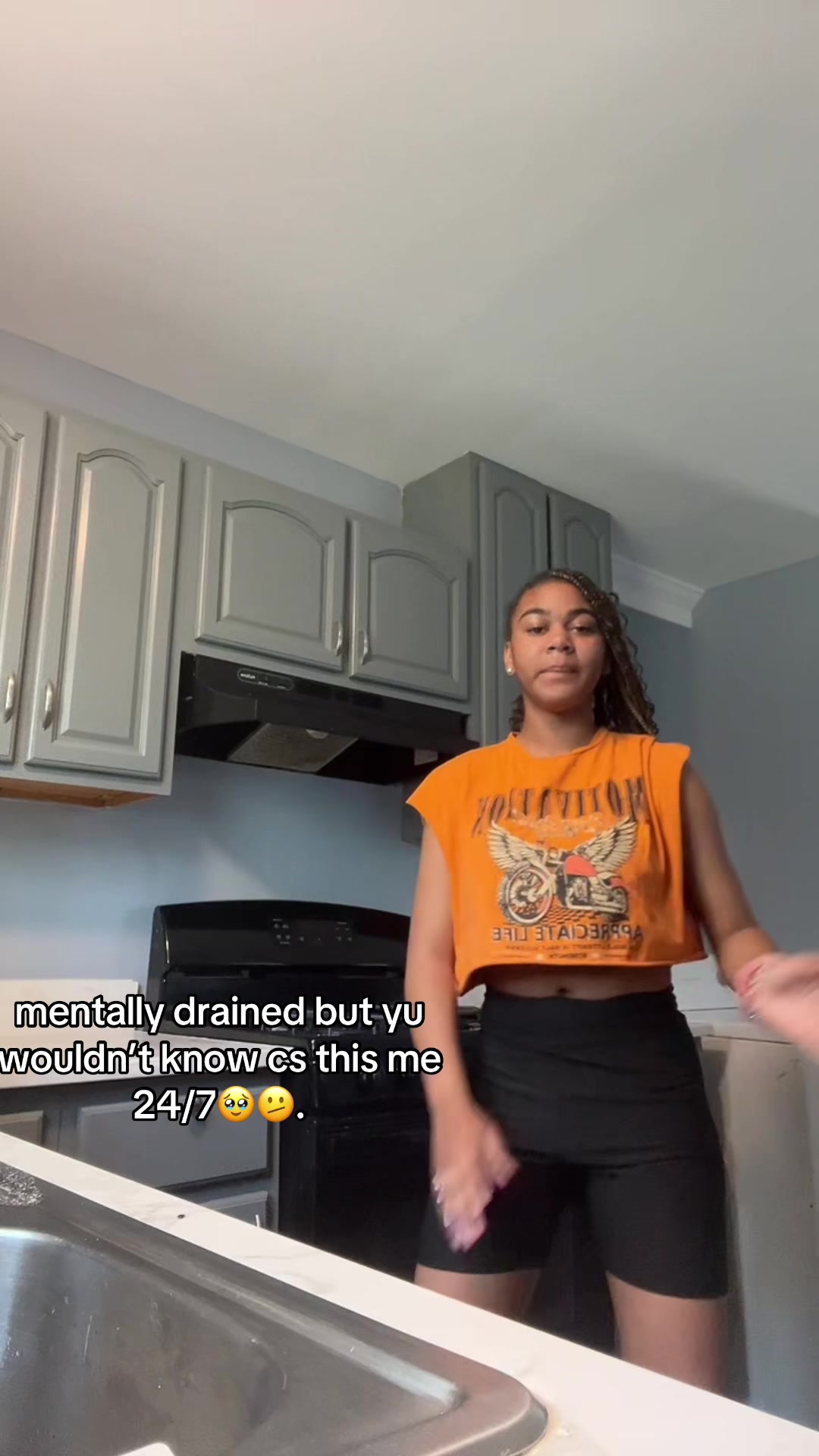 @⃟