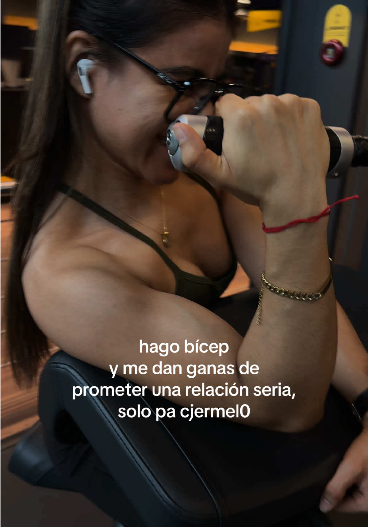 @vanessearez