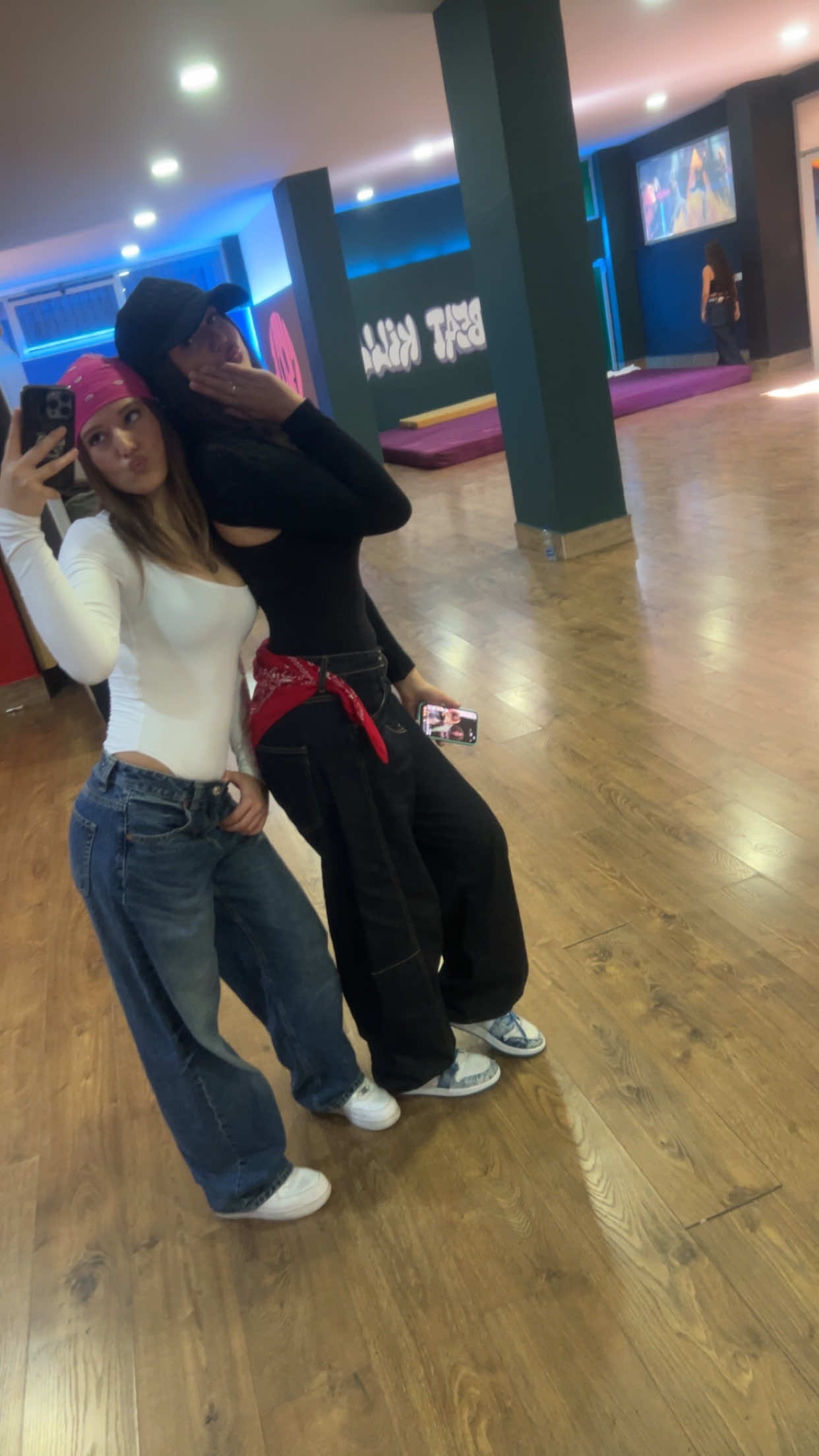 @As1a🐣