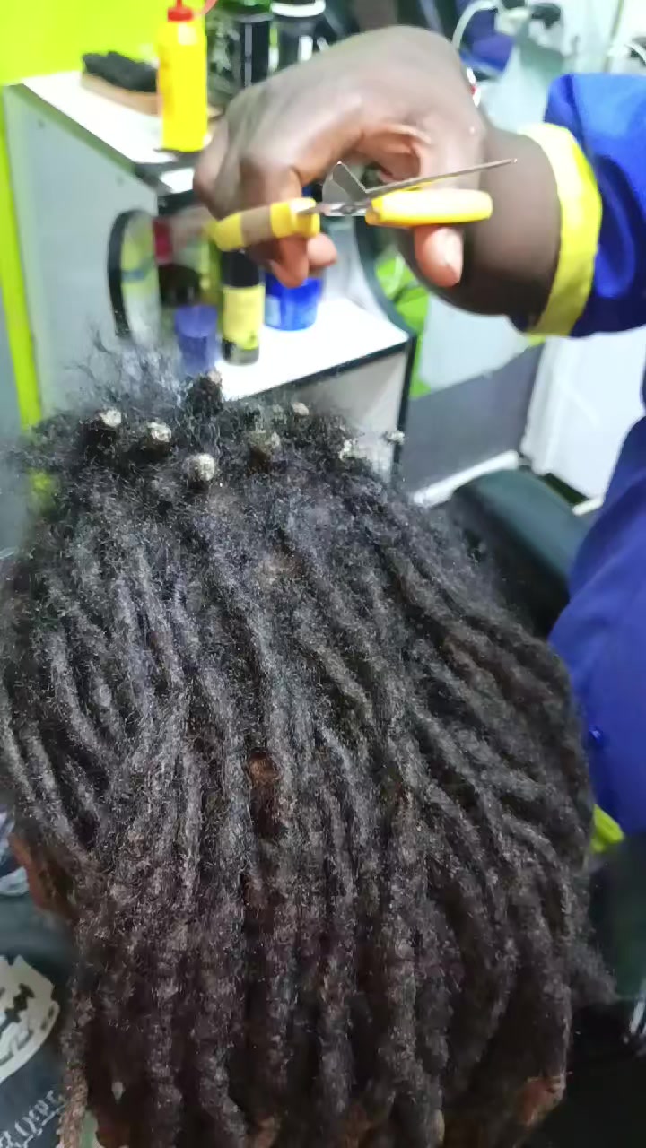 @kinyozi Key cutting kenol