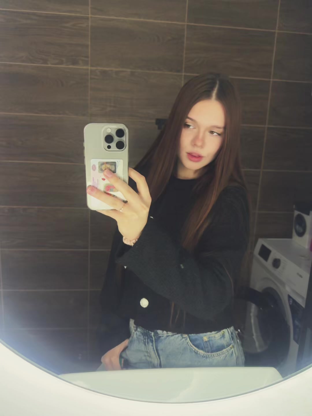 @yanaaa.w_