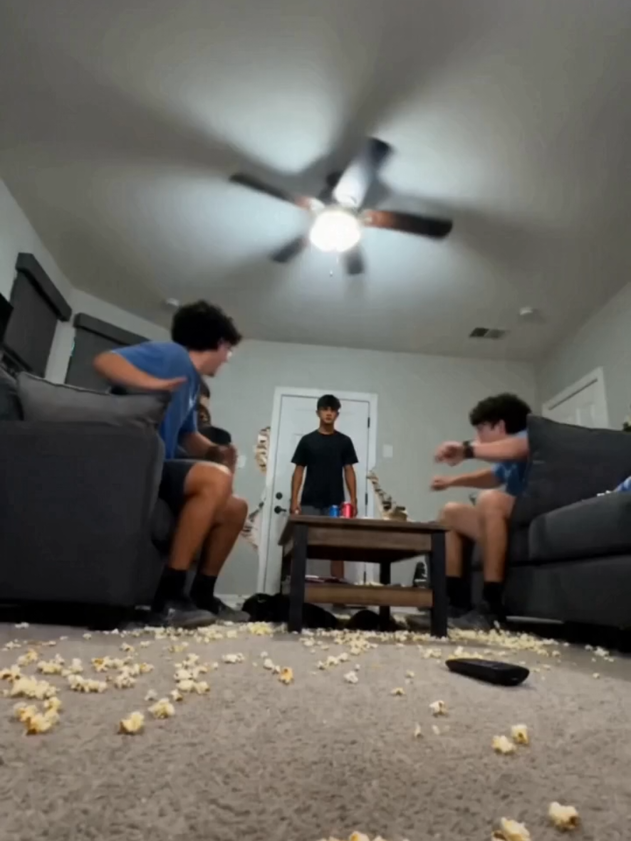 @qwert