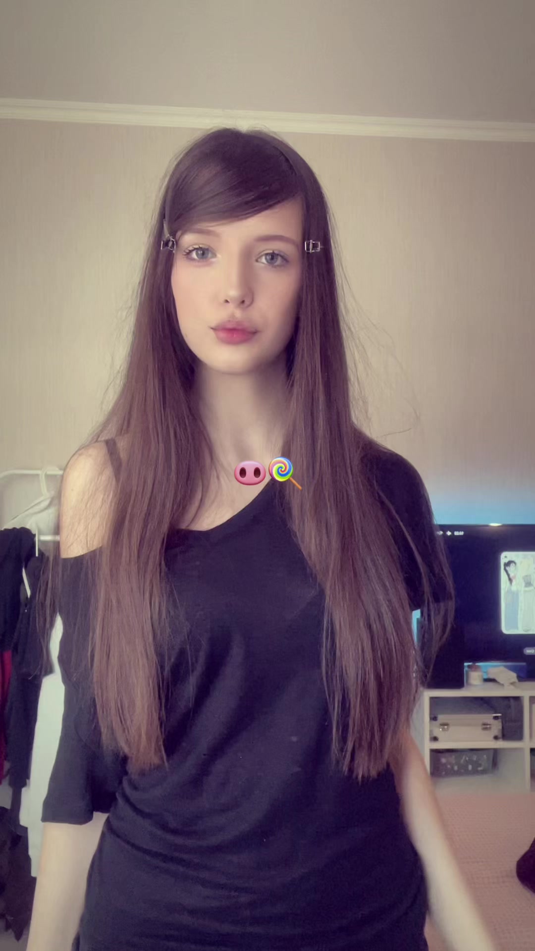 @LonelyCryGirl