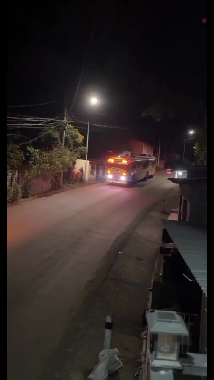 @buses nica