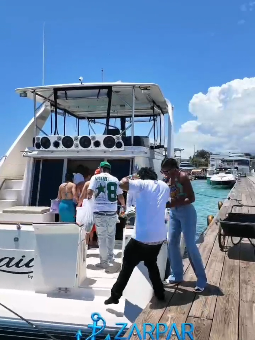 @Gaia Party Boat