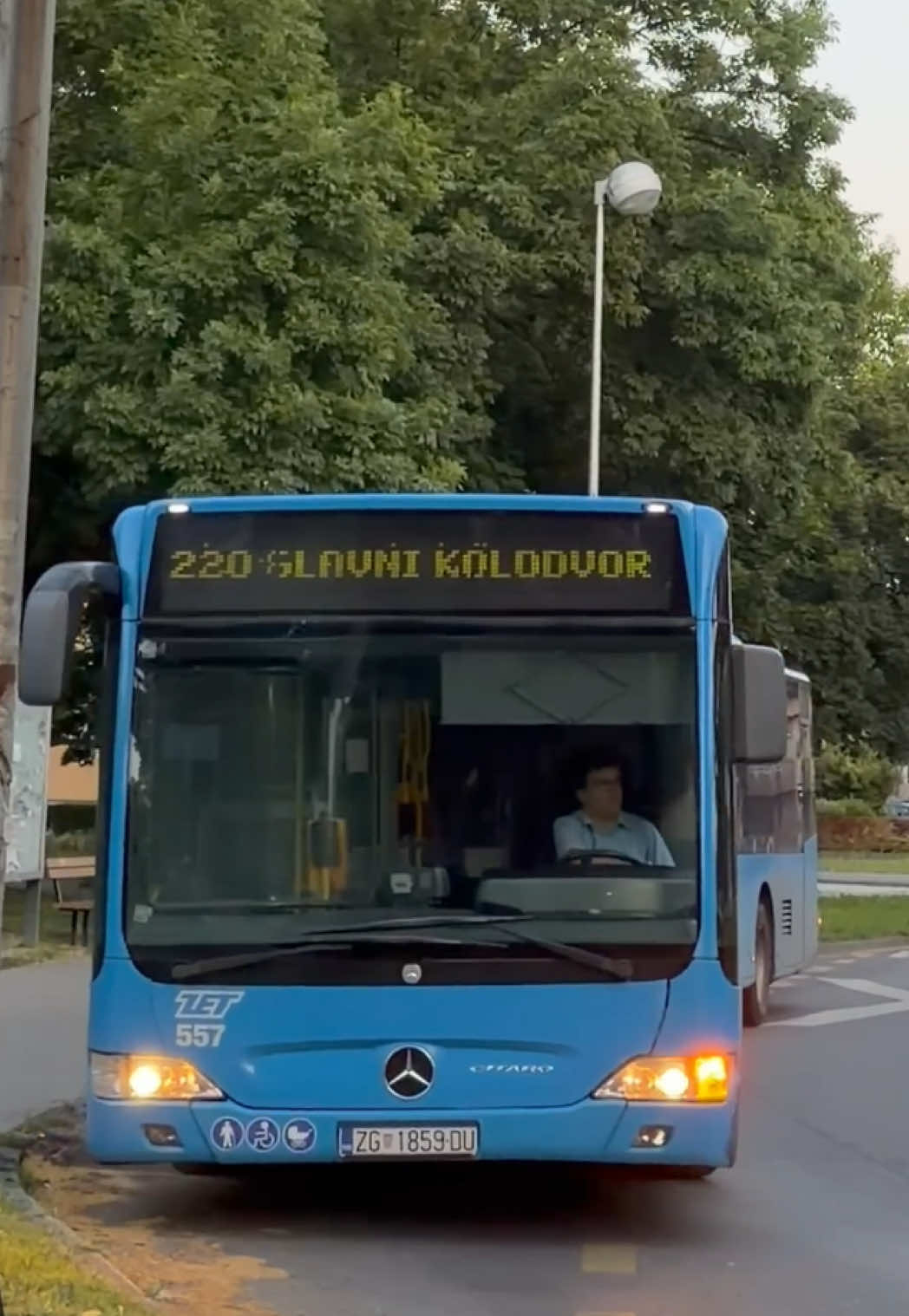 @bussaistoka