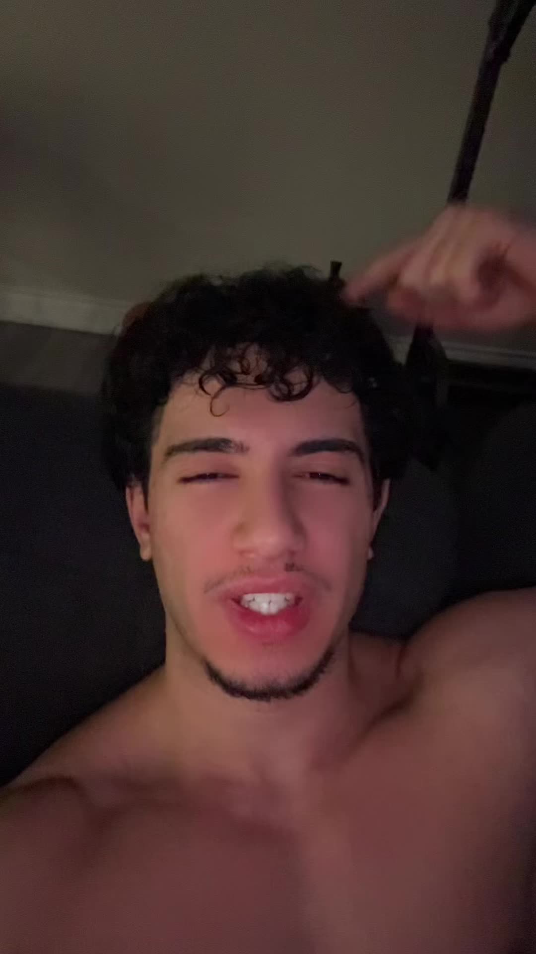 @MrHandsome