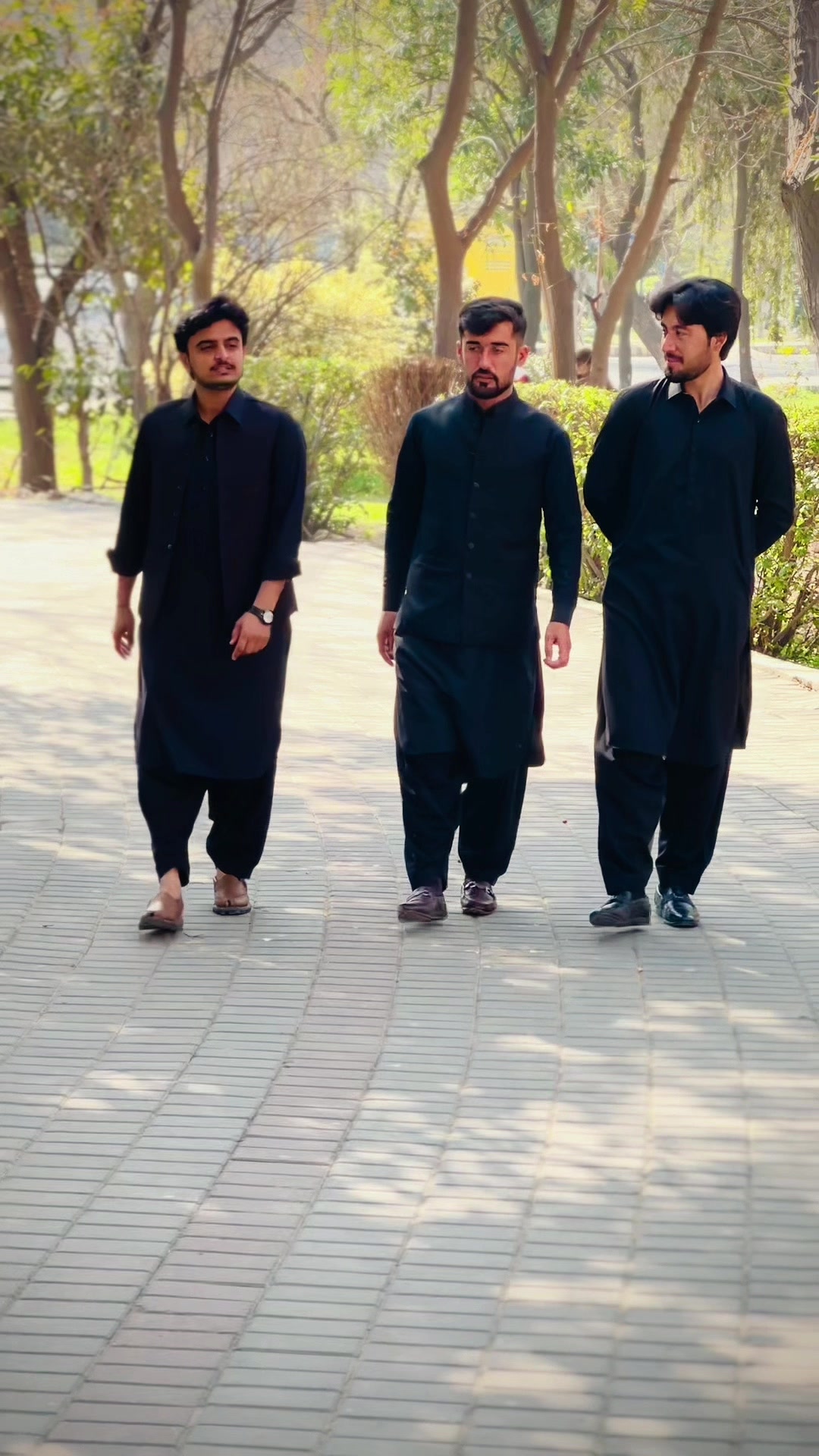 @علی