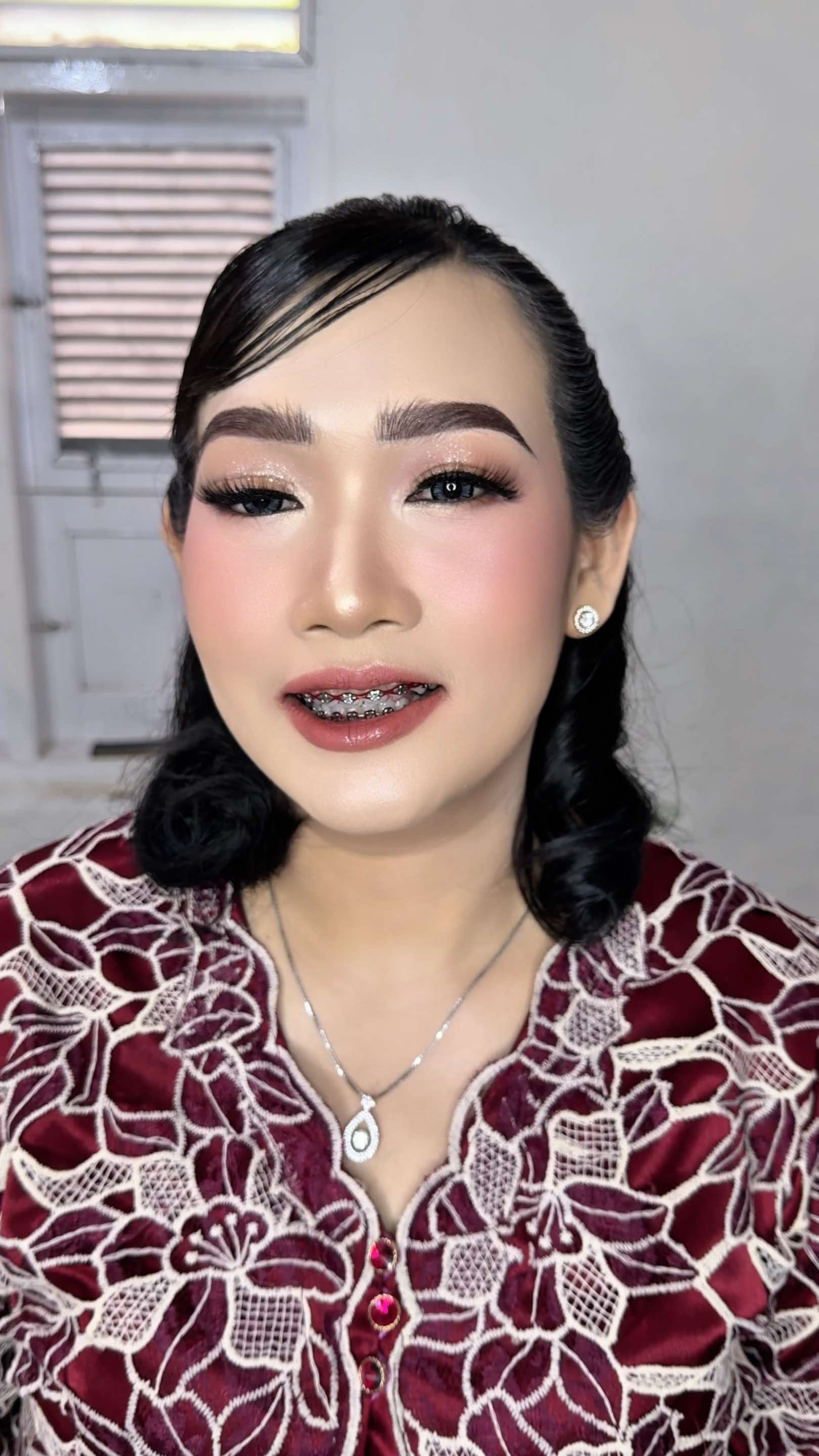 @Glammors_makeup