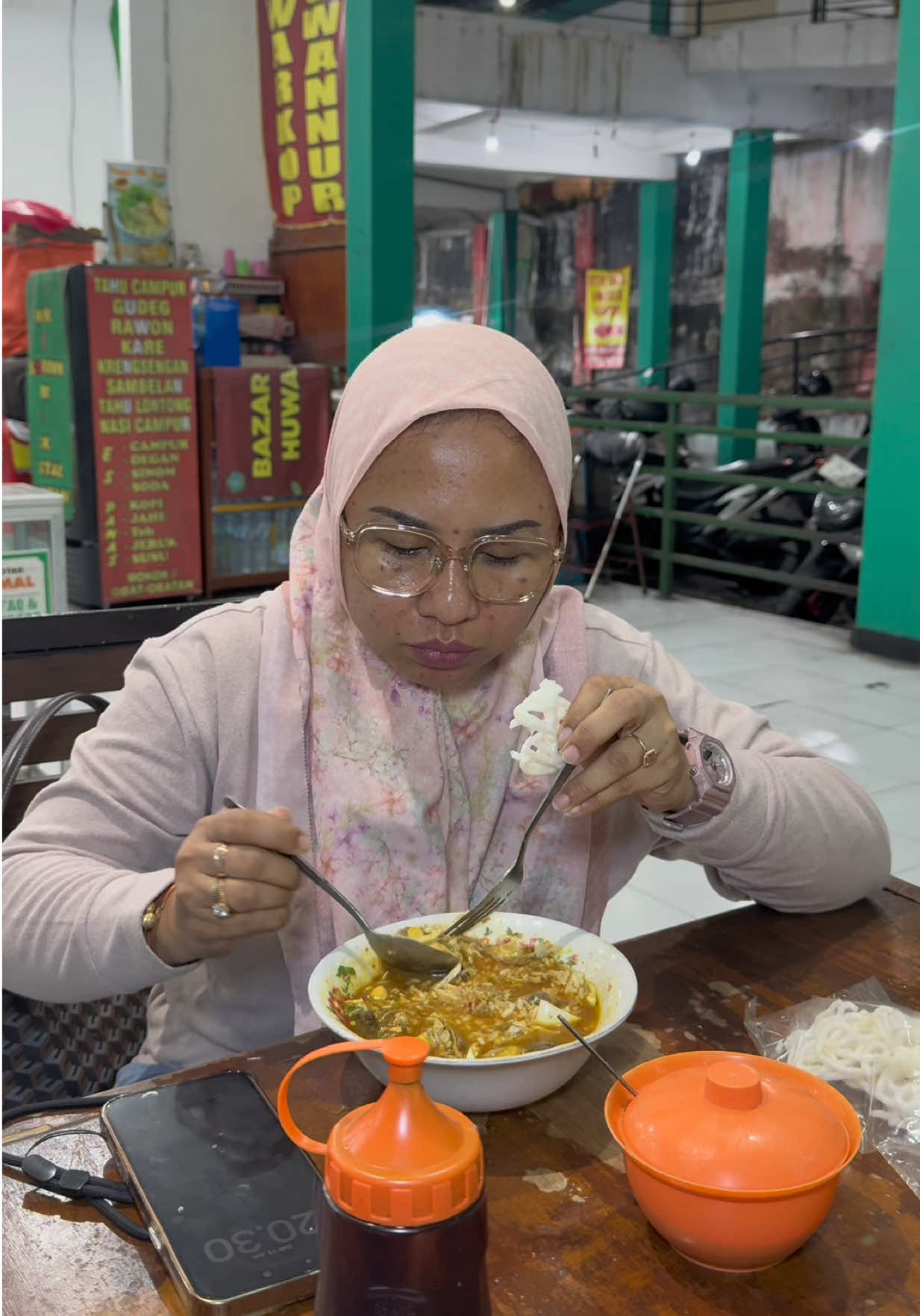 @jajan mbak sari