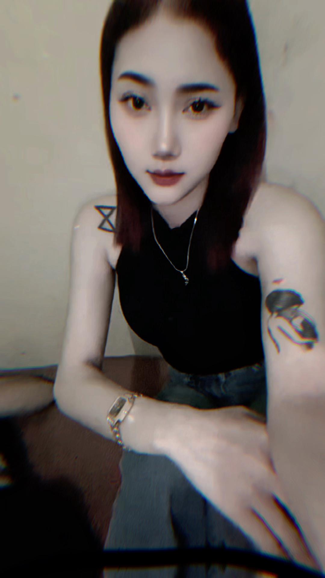 @.ເມ:ສາວລວງພະບາງ🤟😚🥰
