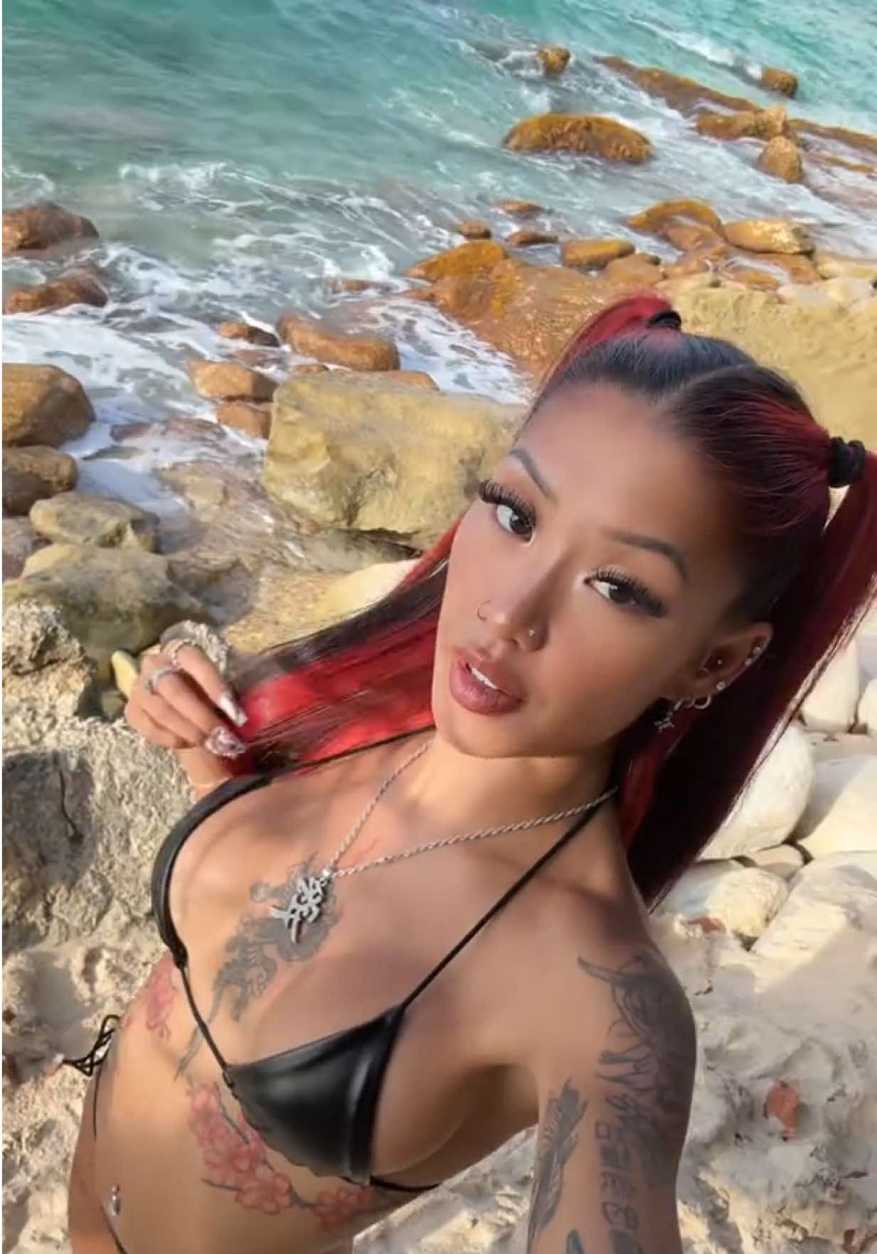 @𝒜𝓈𝒾𝒶𝓃 𝒬𝓊𝑒𝑒𝓃 🪷