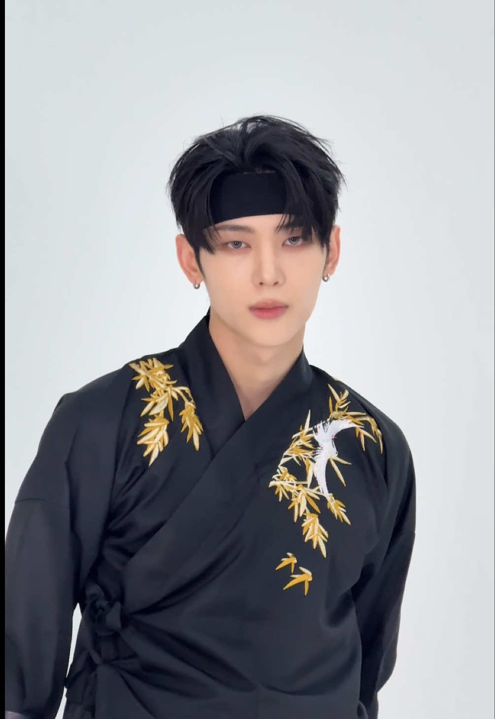 @NOWZ·나우즈